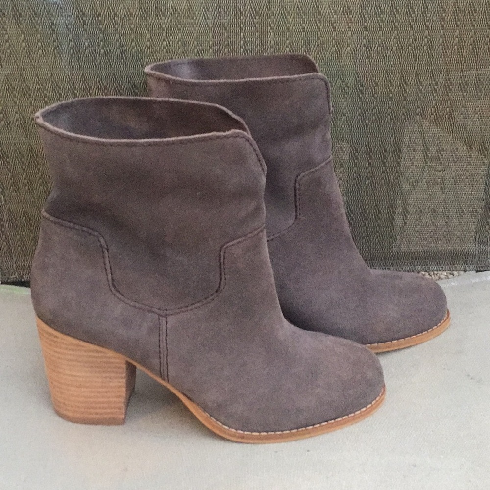 Splendid dark gray suede Murietta boots/booties